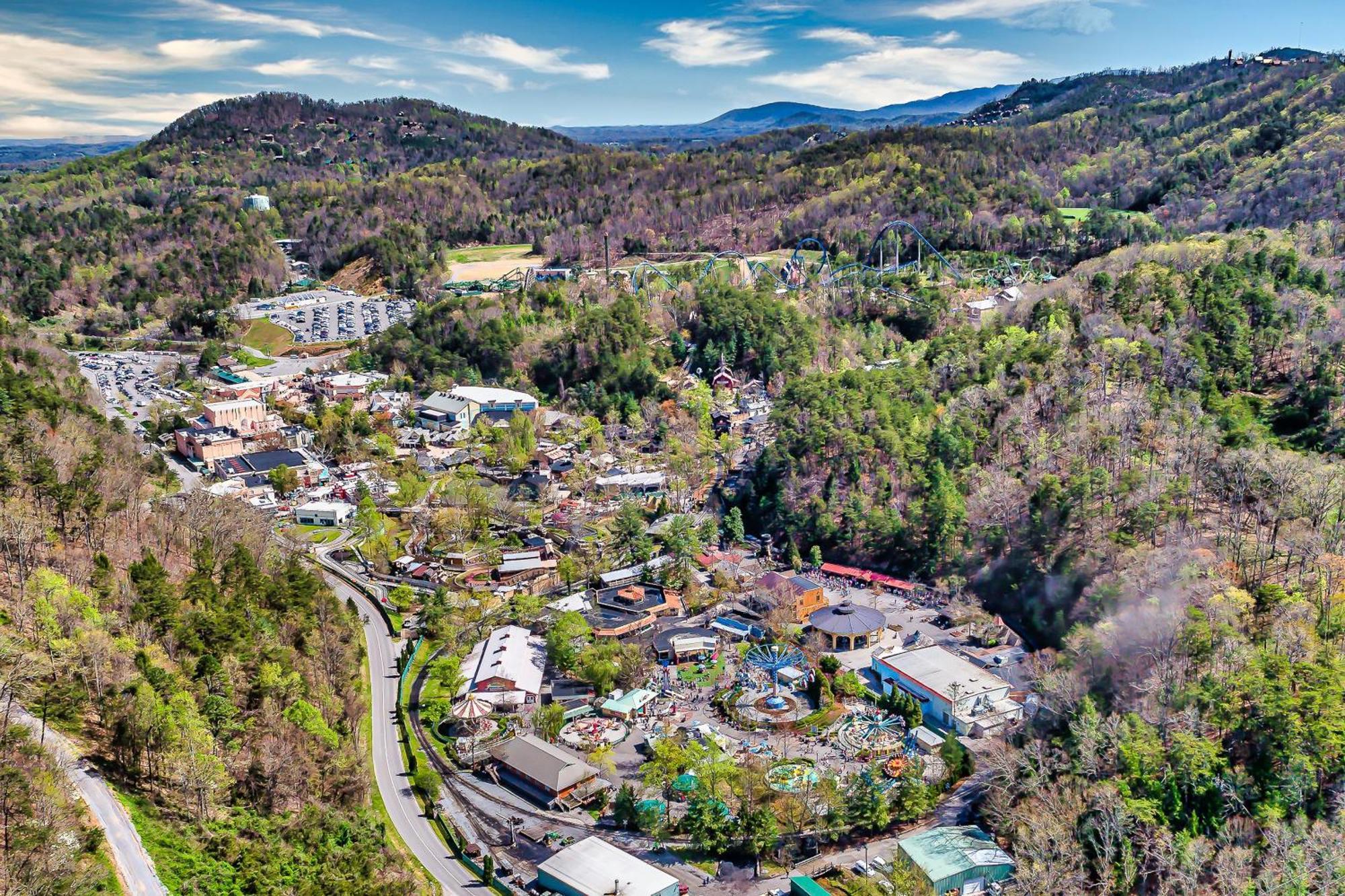 Epic Mountain Views, Hot Tub, Game Room, Sleeps 10 Sevierville Ngoại thất bức ảnh