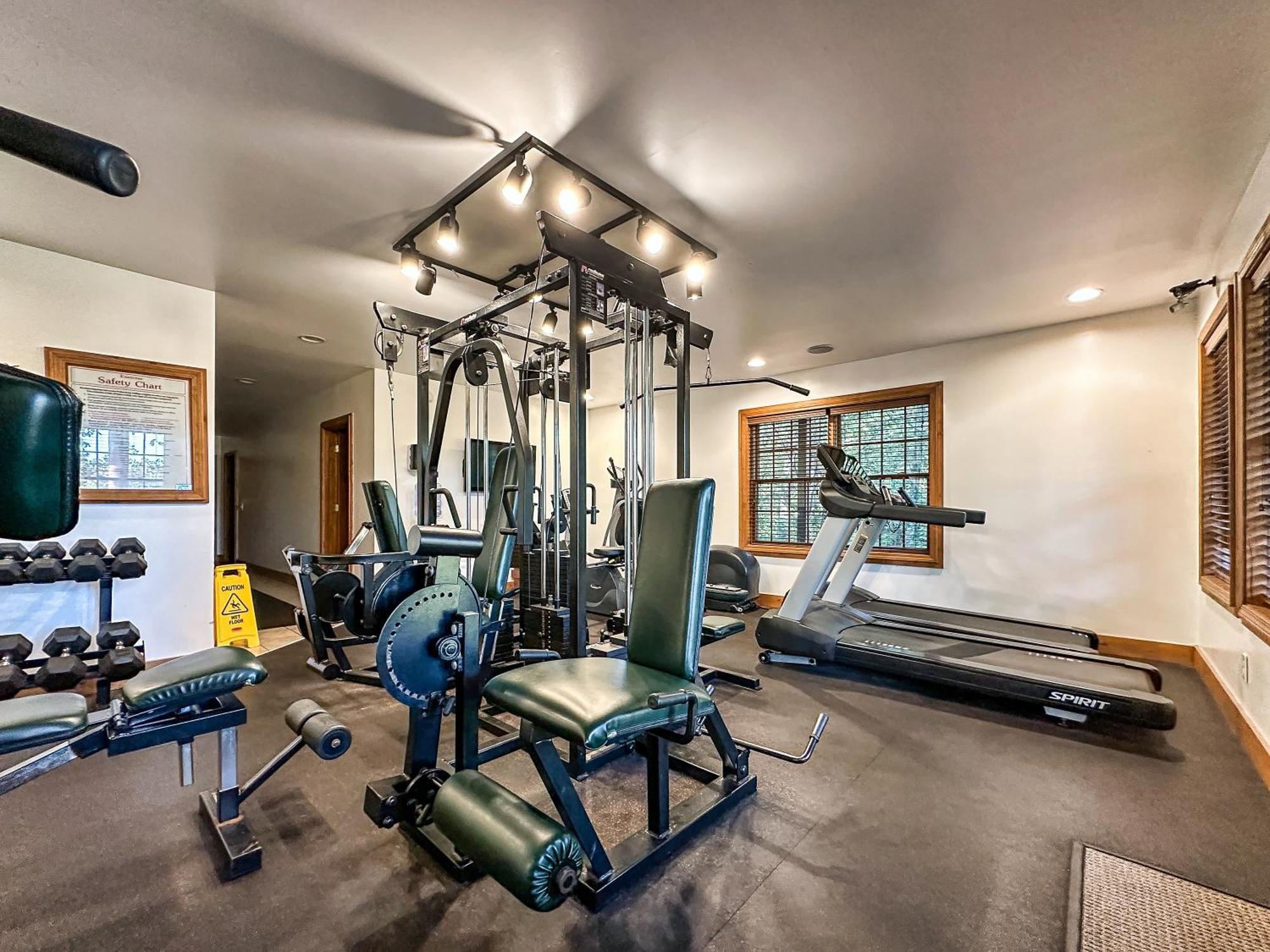 Epic Mountain Views, Hot Tub, Game Room, Sleeps 10 Sevierville Ngoại thất bức ảnh