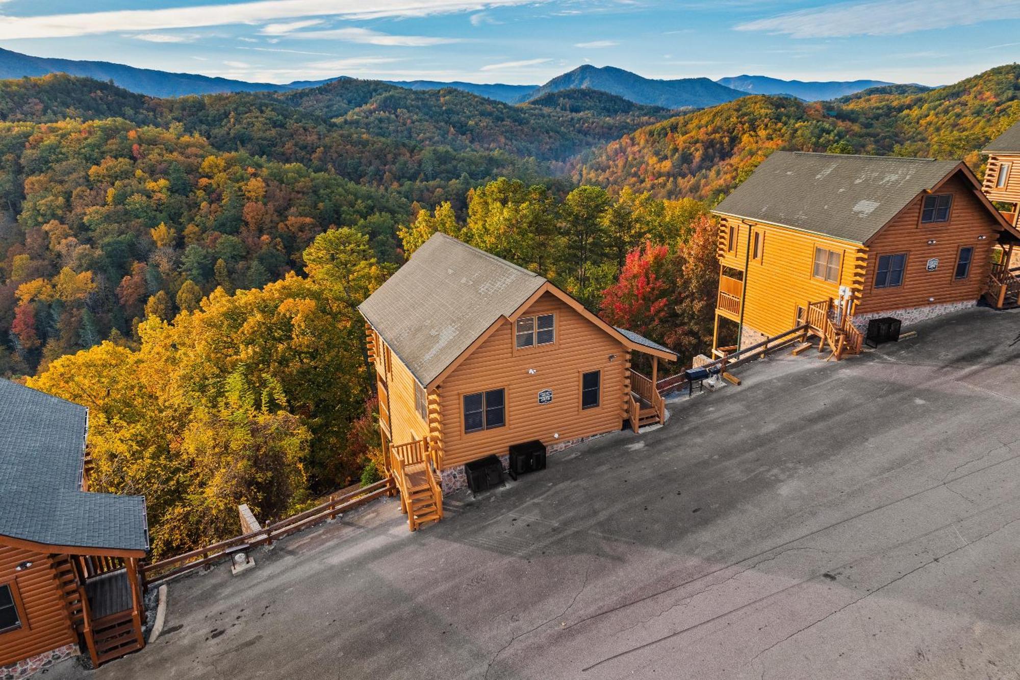 Epic Mountain Views, Hot Tub, Game Room, Sleeps 10 Sevierville Ngoại thất bức ảnh