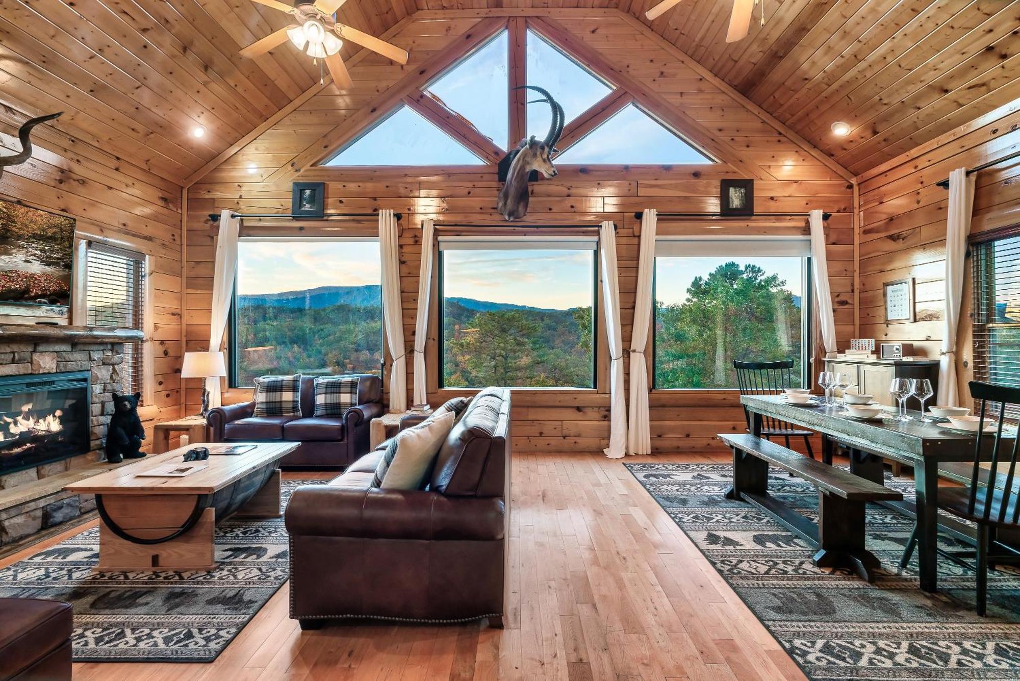 Epic Mountain Views, Hot Tub, Game Room, Sleeps 10 Sevierville Ngoại thất bức ảnh