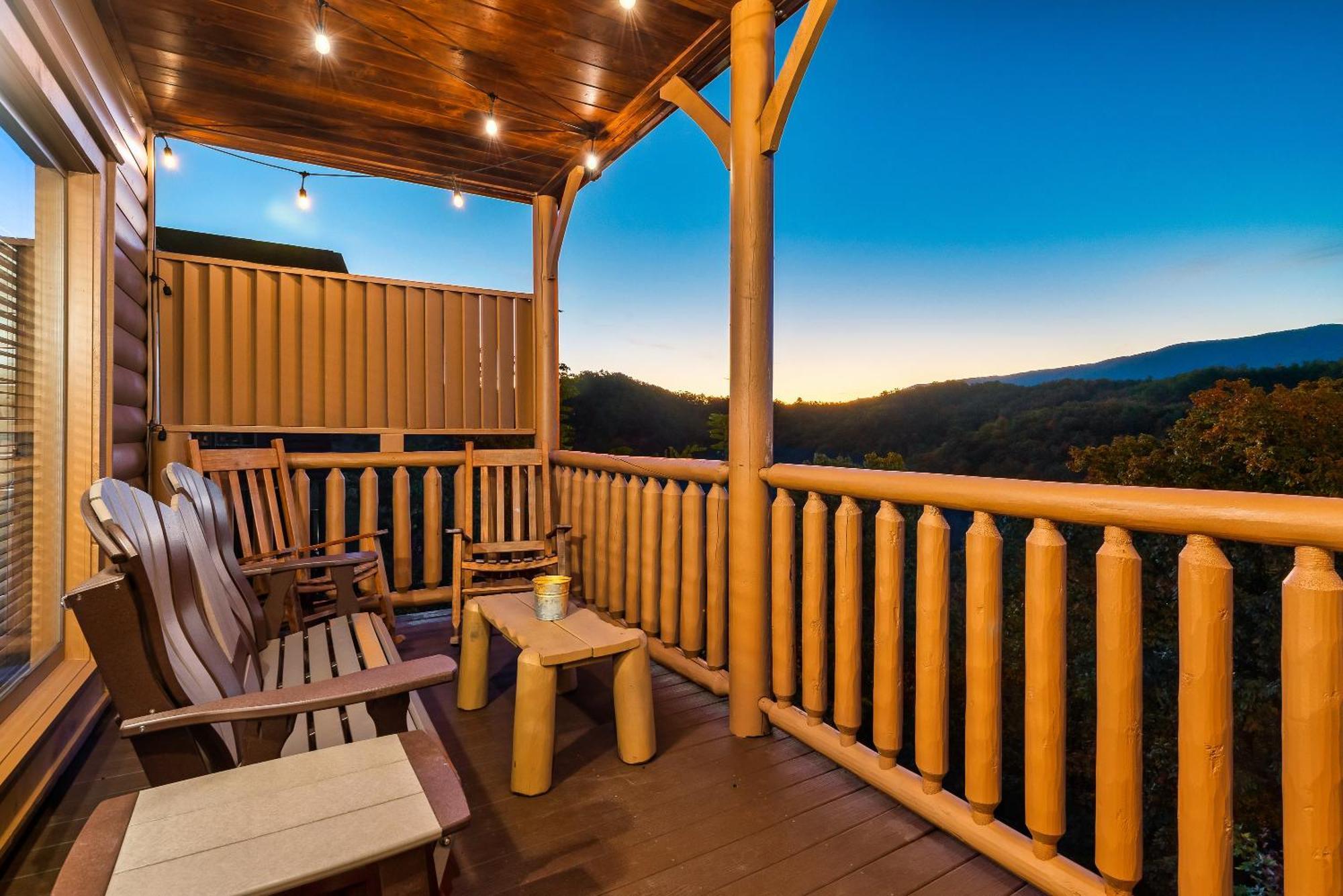 Epic Mountain Views, Hot Tub, Game Room, Sleeps 10 Sevierville Ngoại thất bức ảnh